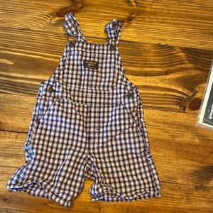 25 month Oshkosh Bgosh shorts overalls